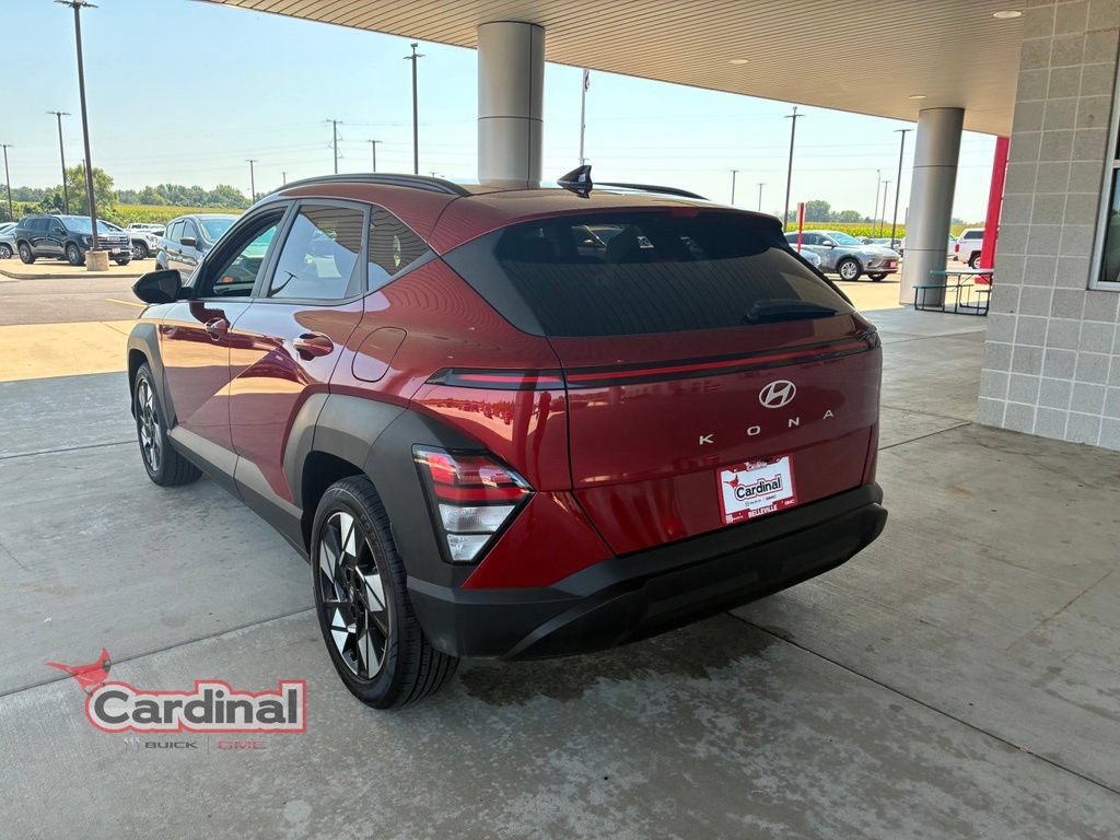 Used 2025 Hyundai Kona SEL FWD image 3