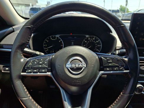 Used 2024 Nissan Altima 2.5 SR w/ SR Premium Package FWD image 20