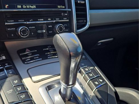 Used 2014 Porsche Cayenne Turbo AWD/4WD image 15