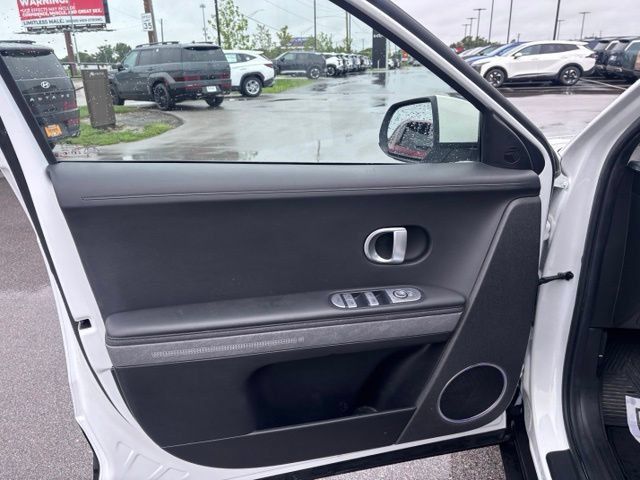 Used 2023 Hyundai Ioniq 5 SEL w/ Cargo Package AWD/4WD image 13