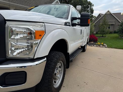 Used 2016 Ford F250 XL w/ Power Equipment Group image 36