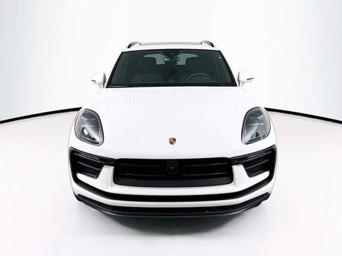 New 2026 Porsche Macan AWD/4WD image 6