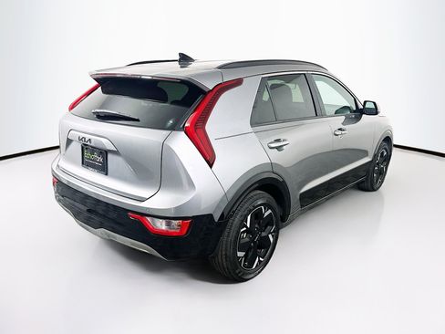 Used 2024 Kia Niro Wind FWD image 9