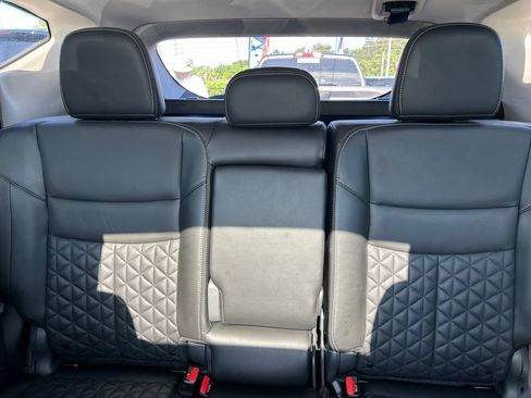 Certified 2024 Nissan Murano Platinum w/ Cargo Package FWD image 15