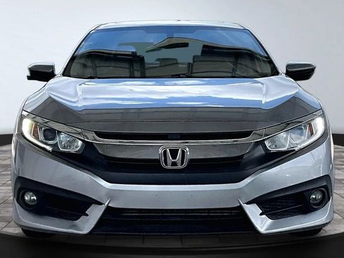 Used 2018 Honda Civic EX-L image 2
