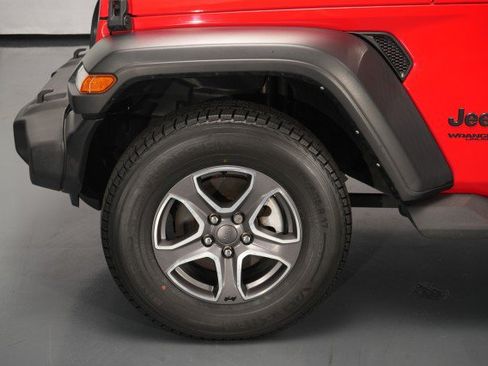 Used 2022 Jeep Wrangler Unlimited Sport w/ Sun And Sound Package AWD/4WD image 21