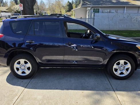 Used 2007 Toyota RAV4 4WD w/ 3rd Row image 4