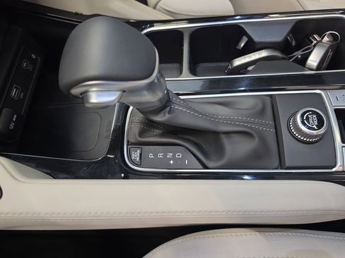 Certified 2025 Kia Telluride EX FWD image 33