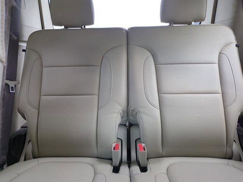 Used 2019 GMC Acadia Denali image 37