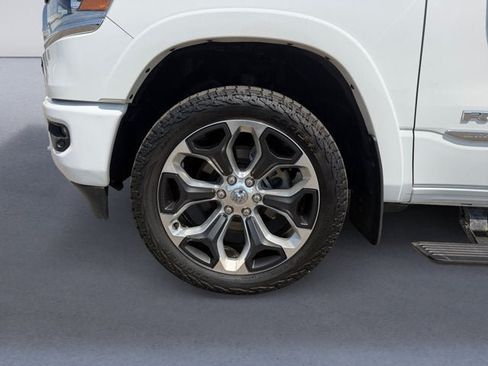Used 2022 RAM 1500 Limited w/ Body-Colour Bumper Group AWD/4WD image 14