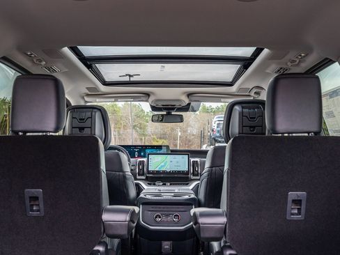 New 2026 Ford Expedition Platinum w/ Driver's Package image 14