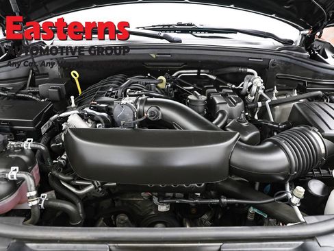 Used 2023 Dodge Durango SXT image 7