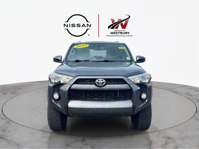 Used 2017 Toyota 4Runner SR5 Premium AWD/4WD image 2