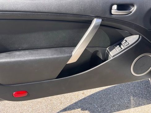 Used 2004 INFINITI G35 Coupe w/ Premium Pkg image 11