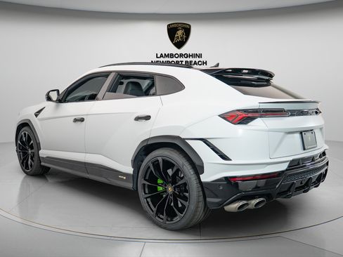 Used 2024 Lamborghini Urus S AWD/4WD image 4