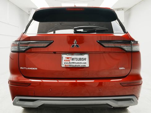 New 2025 Mitsubishi Outlander SEL image 6