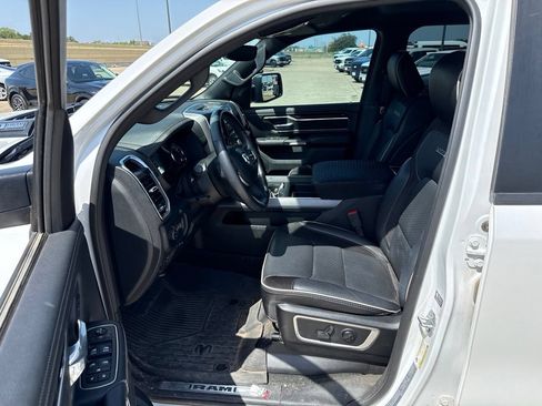 Used 2021 RAM 1500 Laramie w/ Sport Appearance Package AWD/4WD image 19