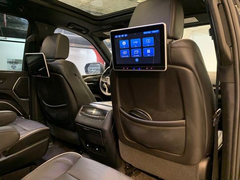 Used 2023 Cadillac Escalade Premium Luxury w/ Performance Package AWD/4WD image 86