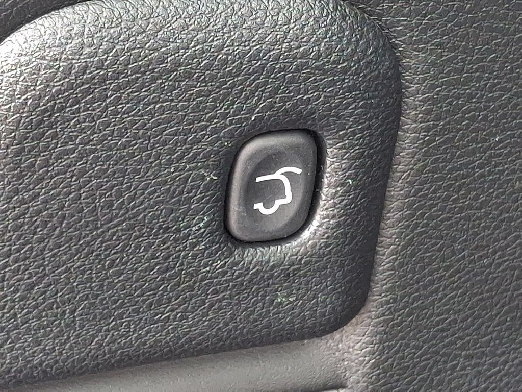 Used 2022 Jeep Grand Cherokee Laredo X AWD/4WD image 34