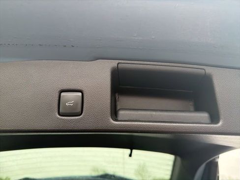 Used 2025 Ford Escape ST-Line Select image 12