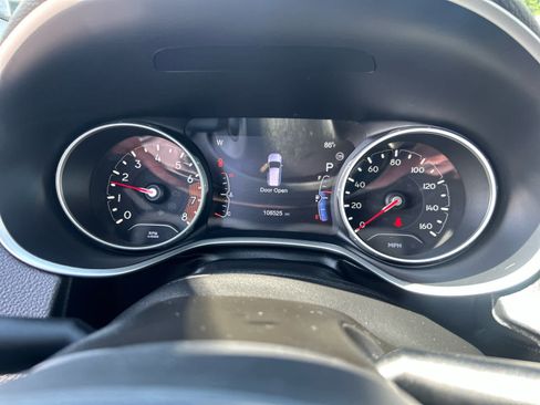 Used 2018 Jeep Compass Latitude w/ Popular Equipment Group AWD/4WD image 14