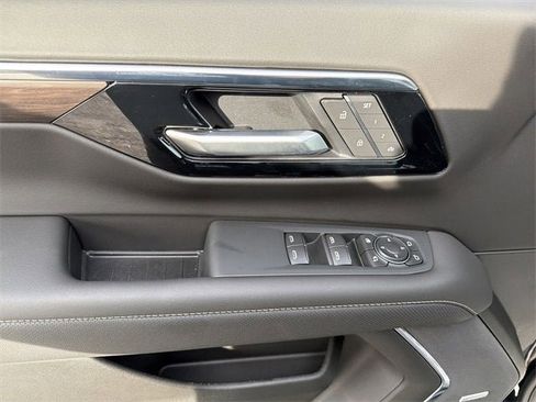 New 2026 Chevrolet Suburban Premier w/ Sun And Tow Package image 22