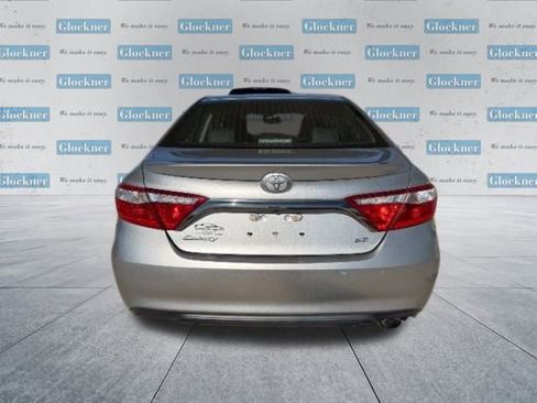 Used 2017 Toyota Camry SE image 6