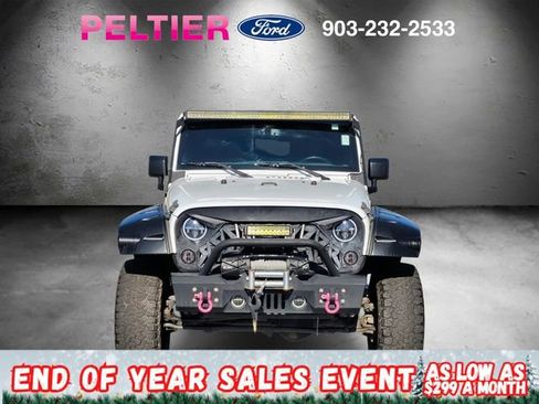Used 2015 Jeep Wrangler Unlimited Rubicon w/ Connectivity Group image 2