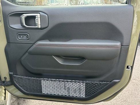 New 2026 Jeep Wrangler Unlimited Rubicon image 14