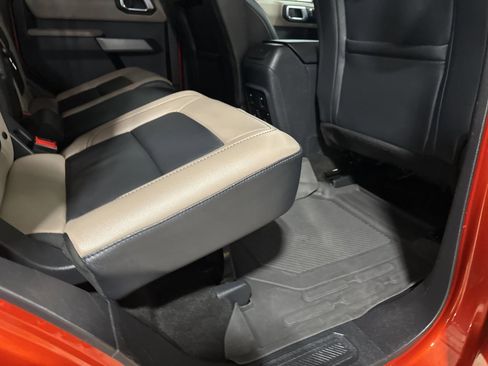 Used 2023 Ford Bronco Wildtrak image 37