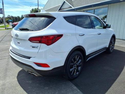 Used 2018 Hyundai Santa Fe Sport w/ 2.0T Ultimate Tech Package 05 AWD/4WD image 5