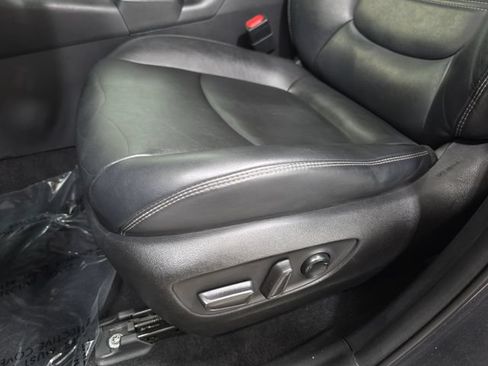 Used 2021 Toyota RAV4 XLE Premium AWD/4WD image 29