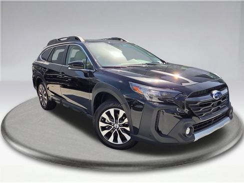 Certified 2024 Subaru Outback Limited AWD/4WD image 3