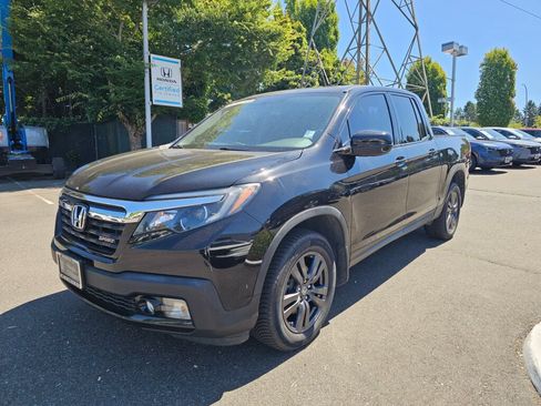 Used 2017 Honda Ridgeline Sport image 3