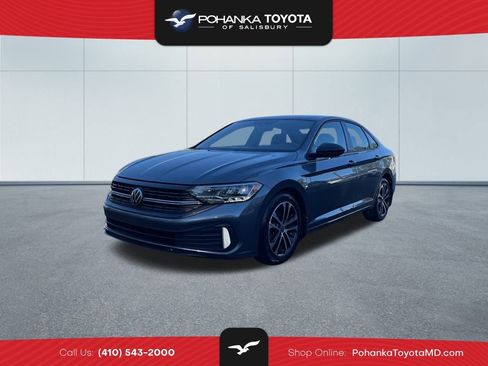Used 2023 Volkswagen Jetta Sport image 1
