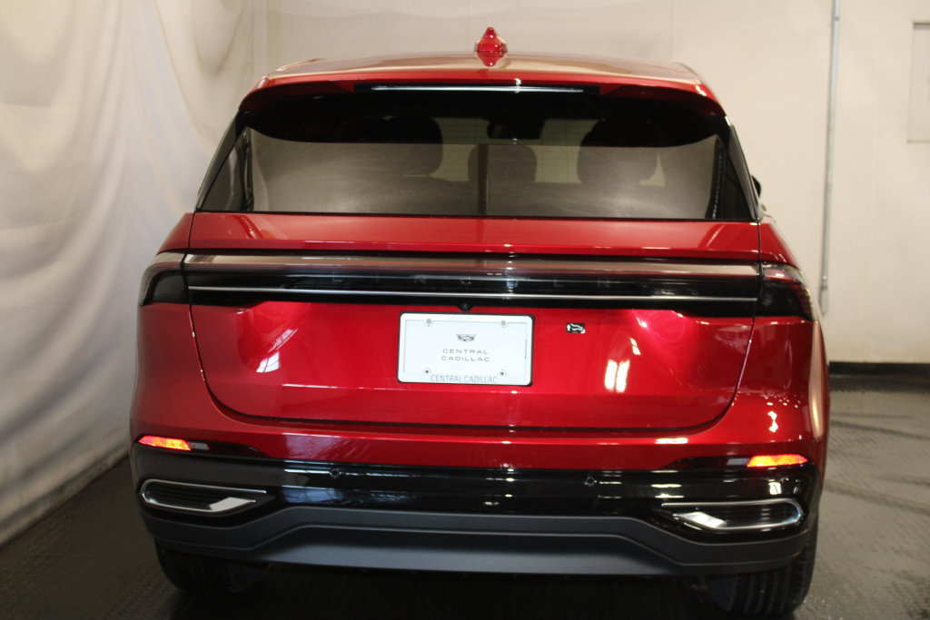 Used 2025 Lincoln Nautilus Premier AWD/4WD image 6