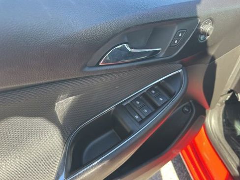 Used 2018 Chevrolet Cruze LT FWD image 13