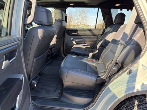 Used 2024 Toyota Sequoia Platinum image 16
