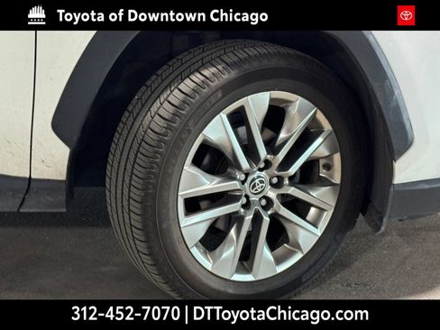 Used 2020 Toyota RAV4 XLE Premium AWD/4WD image 2