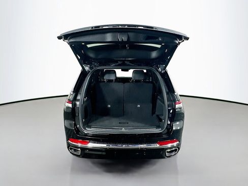 New 2025 Jeep Grand Cherokee L Overland w/ Luxury Tech Group IV image 16