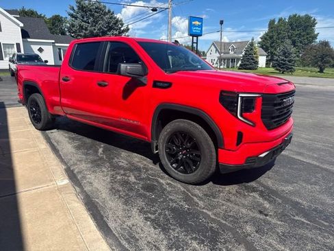 Used 2023 GMC Sierra 1500 Pro w/ Graphite Edition AWD/4WD image 5