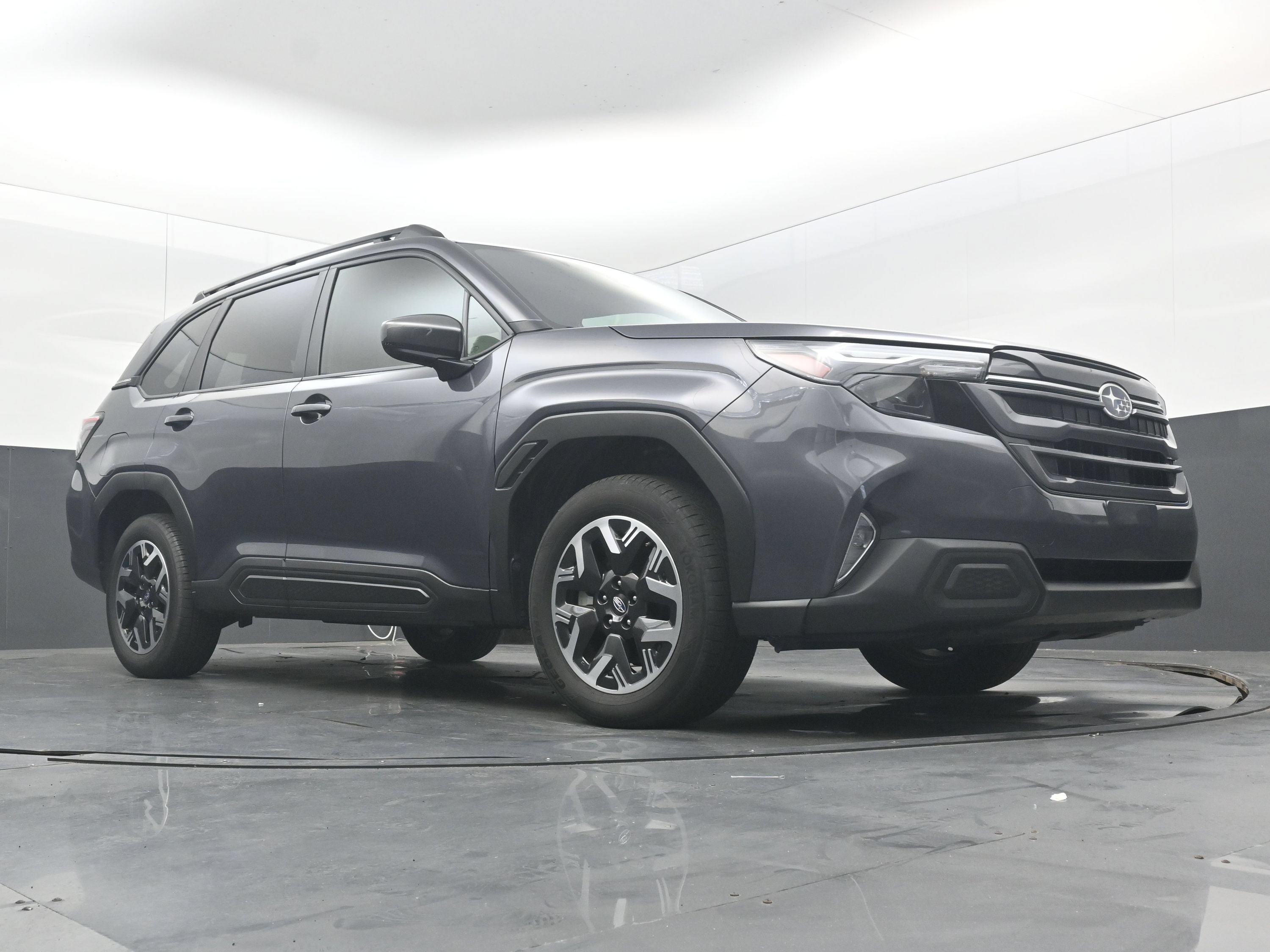 Used 2025 Subaru Forester Premium AWD/4WD image 23
