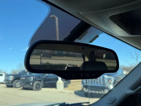 Used 2011 Chevrolet Silverado 1500 LTZ w/ LTZ White Diamond Edition image 21