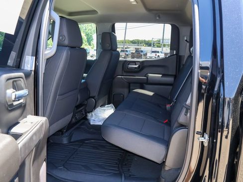 New 2026 GMC Sierra 1500 Pro w/ Graphite Edition AWD/4WD image 9