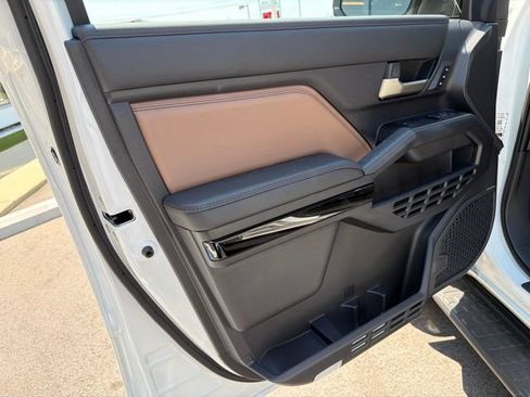 Used 2026 Toyota 4Runner Limited AWD/4WD image 10