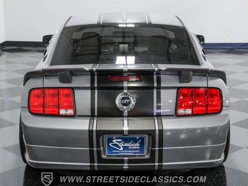 Used 2006 Ford Mustang GT image 32