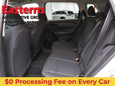 Used 2024 Nissan Rogue S AWD/4WD image 22