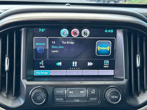 Used 2015 Chevrolet Colorado Z71 AWD/4WD image 19