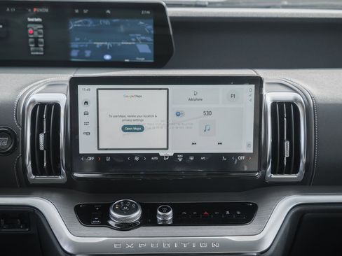 New 2025 Ford Expedition Platinum w/ Driver's Package image 30