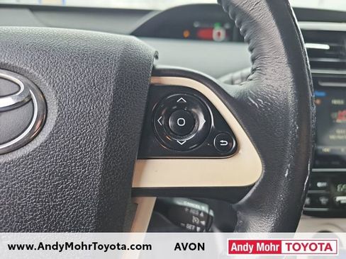 Used 2016 Toyota Prius Four image 15